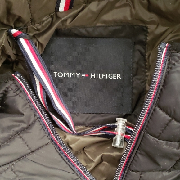 Tommy Hilfiger Black Packable Jacket - Picture 3 of 7